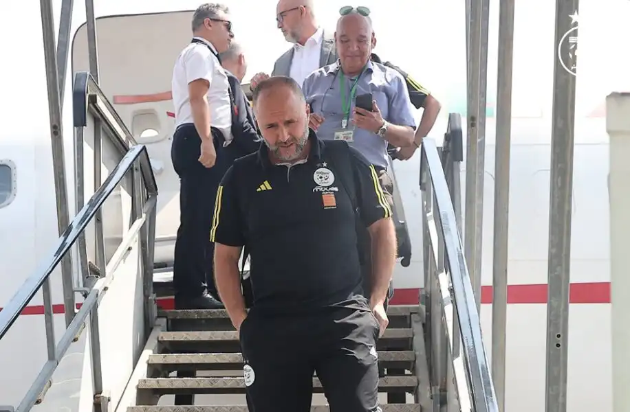 المنتخب الجزائري يصل كوت ديفوار استعدادا للمشاركة في كأس أمم إفريقيا 2023