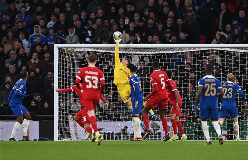 ليفربول يتجاوز تشلسي ويتوج بلقب كأس الرابطة الإنجليزية