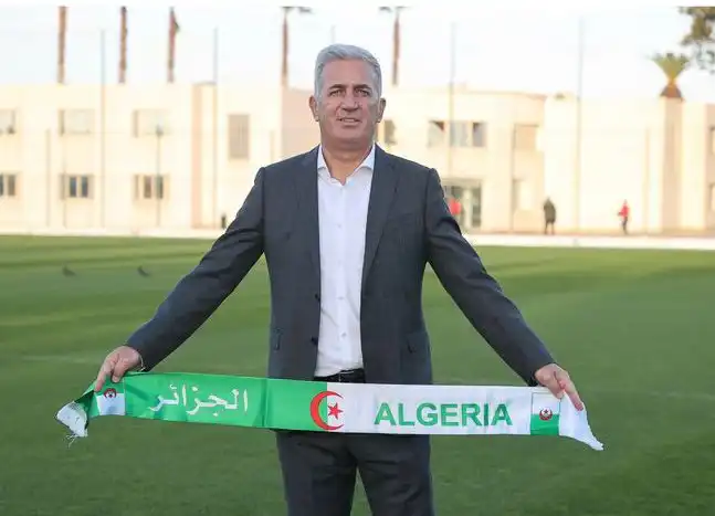 قائمة المنتخب الوطني الجزائري الاولى بقيادة فلاديمير بيتكوفيتش