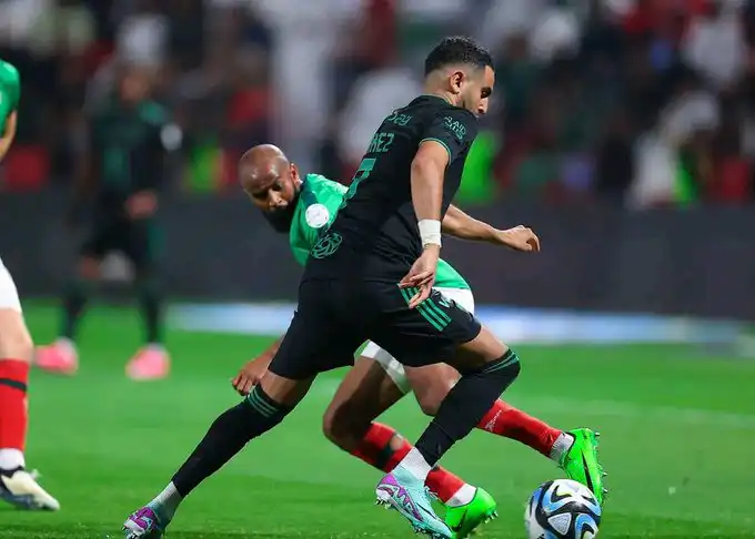 محرز يقود الأهلي لتعادل مثير مع مضيفه الاتفاق