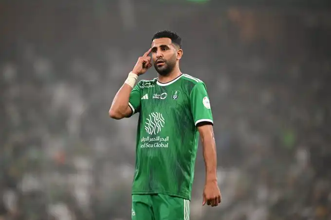 محرز ضمن تشكيلة الأسبوع في السعودية