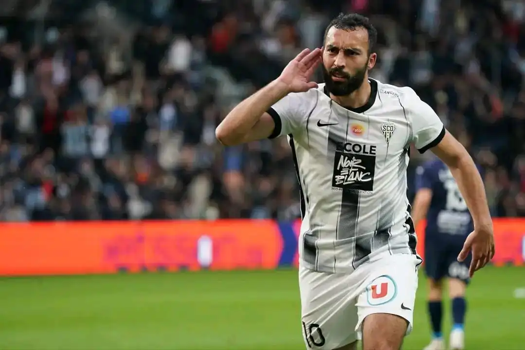 نادي نيس في مفاوضات مع اللاعب الجزائري حيماد عبدلي