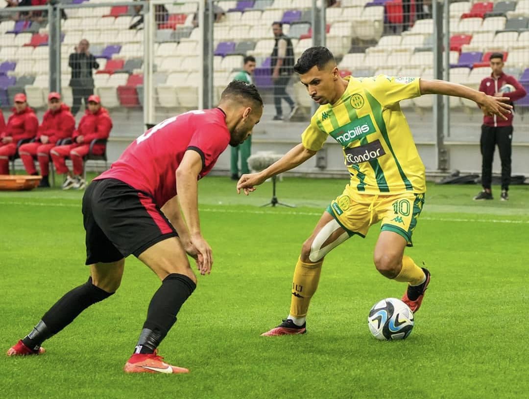 شبيبة القبائل تفرض التعادل على اتحاد الجزائر