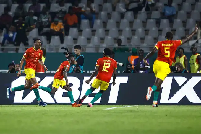 تصفيات مونديال 2026 : موزمبيق تهزم غينيا وتلحق بالجزائر في الصدارة