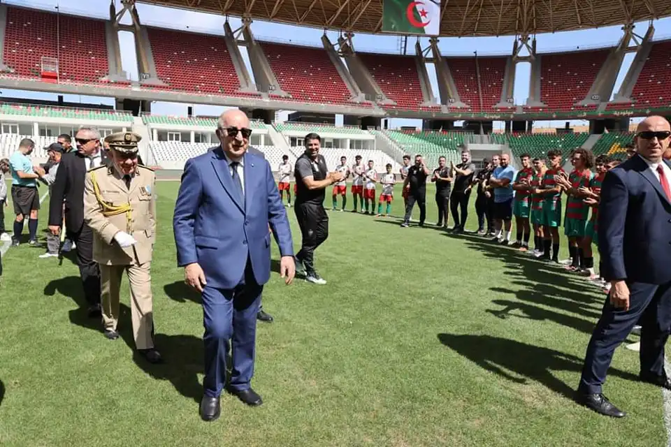 مولودية الجزائر :رئيس الجمهورية يدشن ملعب الشهيد علي عمار المدعو “علي لابوانت” بالدويرة