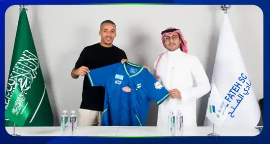 سفيان بن دبكة يجدد عقده مع الفتح السعودي لموسمين