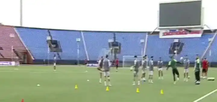 شاهد الحصة التدريبية الأخيرة المنتخب الوطني قبيل مواجهة المنتخب الليبيري