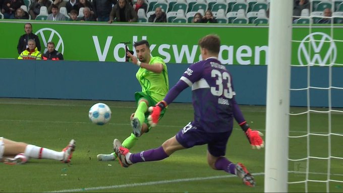 اول هدف للجزائري محمد أمين عمورة مع فولفسبورغ في الدوري الالماني