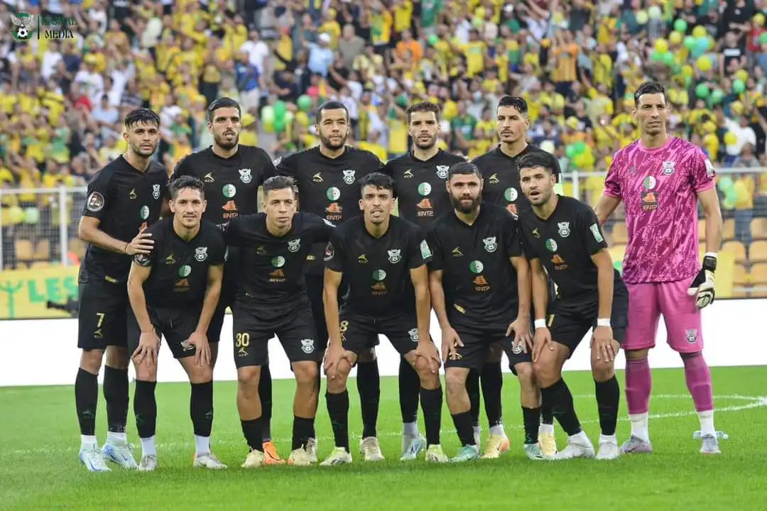 شباب قسنطينة يفوز على بارادو بثنائية في الدوري الجزائري