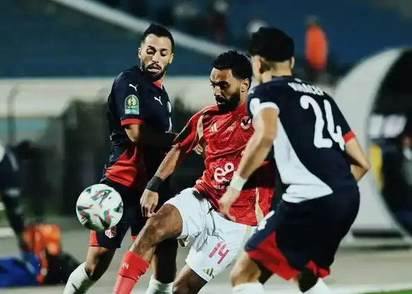 شباب بلوزداد يسقط امام الأهلي بسداسية في دوري أبطال إفريقيا