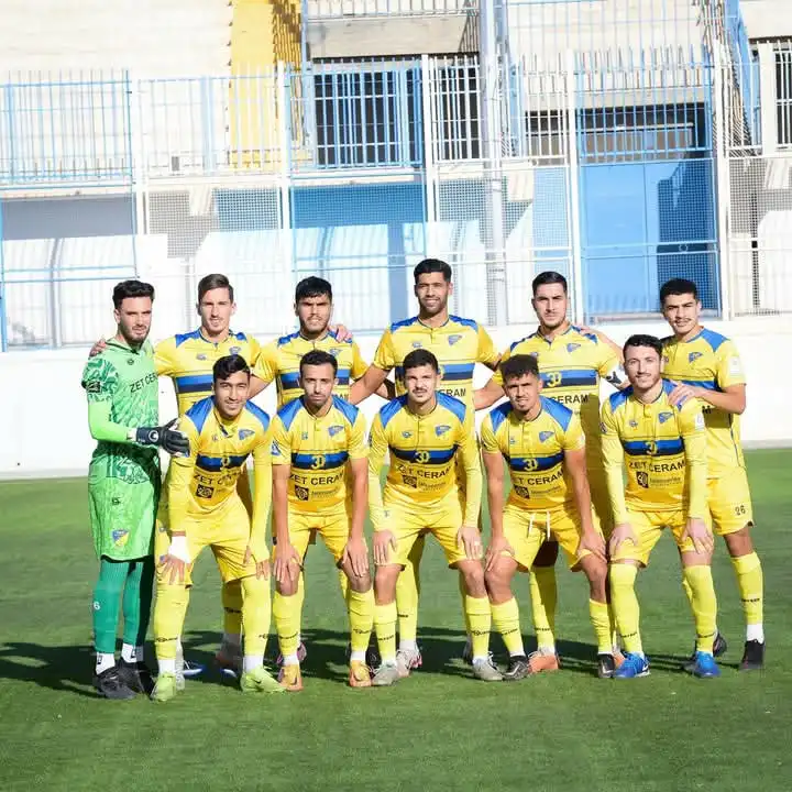 وفاق سطيف ينهزم أمام أتليتيك بارادو و يضيع صدارة الدوري الجزائري