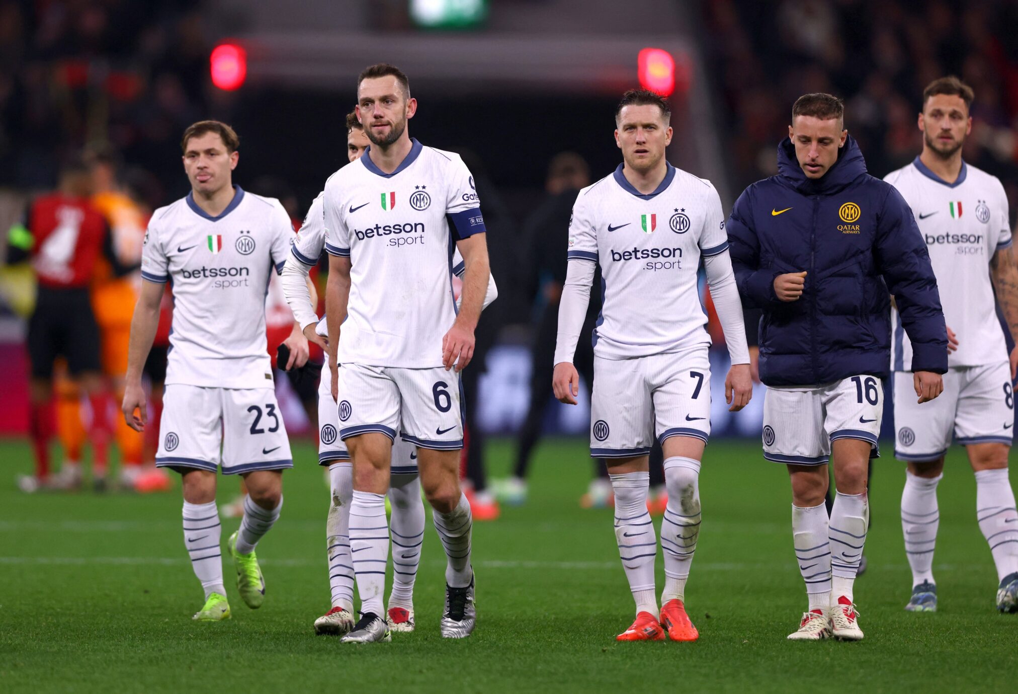باير ليفركوزن يلحق بإنتر أول هزيمة في دوري أبطال أوروبا