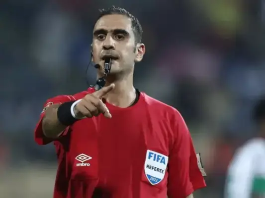 الجزائري لحلو بن إبراهيم حكما للقاء الزمالك والمصري بالكونفدرالية