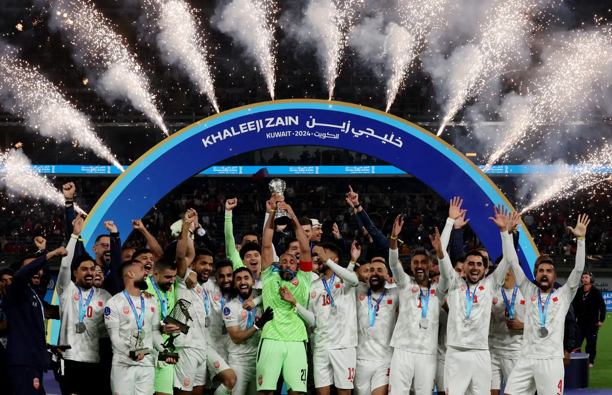 المنتخب البحريني يتوج بلقب خليجي 26