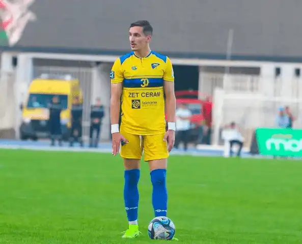 مناجير نادي بارادو :”الزمالك المصري يريد ضم اللاعب عادل بولبينة”