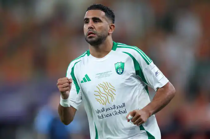 رياض محرز :” نرغب في التتويج بلقب دوري أبطال آسيا”