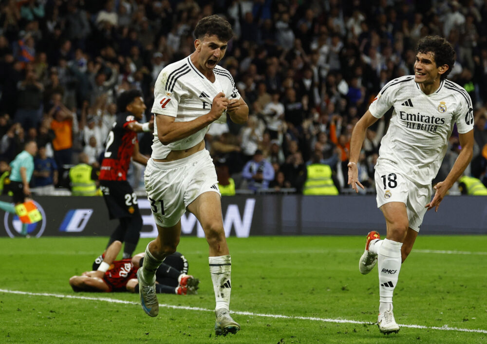 ريال مدريد يفوز على مايوركا في الدوري الإسباني ليتأجل تتويج برشلونة بالليغا