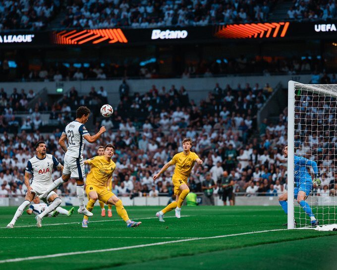 توتنهام هوتسبير يفوز على بودو غليمت النرويجي في نصف نهائي الدوري الأوروبي