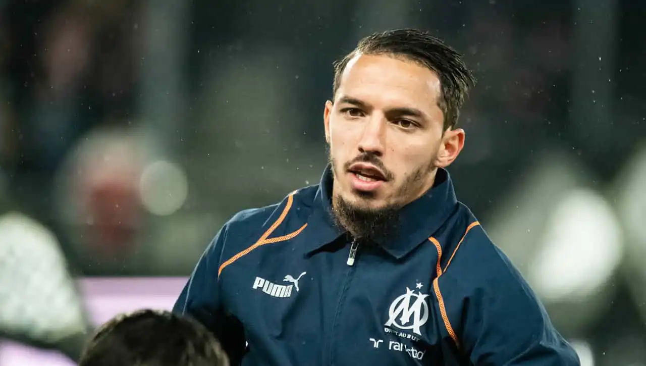 نادي الهلال السعودي مهتم بالجزائري إسماعيل بن ناصر