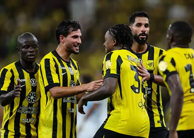 عوار هداف ويقود الاتحاد للفوز على ضيفه الفتح في الدوري السعودي