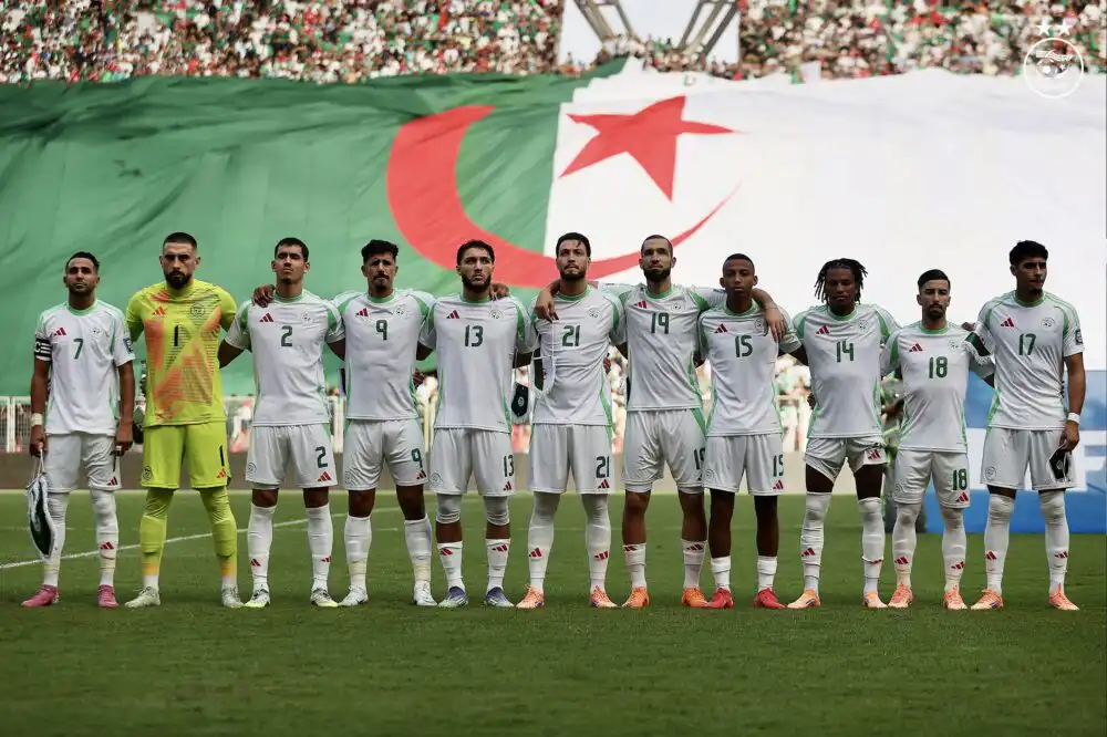 المنتخب الجزائري يواجه وديا زيمبابوي والمملكة العربية السعودية بملعب جدة