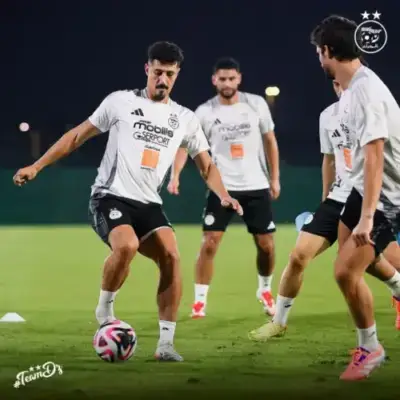 الجزائر – زيمباوي : المنتخب الوطني يجري أول حصة تدريبية في جدة