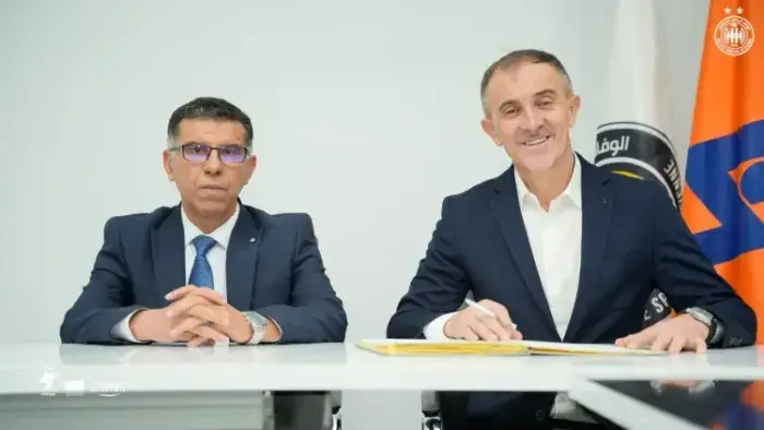 إدارة وفاق سطيف تقدم المدرب الجديد الصربي سريدوبافيتش ميلوتين