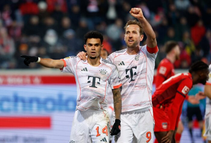 بايرن ميونيخ يواصل تحليقه المنفرد في صدارة الدوري الألماني