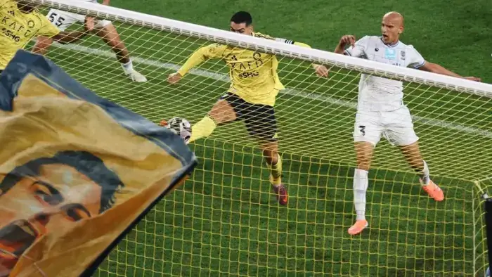 كريستيانو رونالدو يقود المتصدر النصر لتحقيق انتصاره الـ 10 تواليا في الدوري السعودي