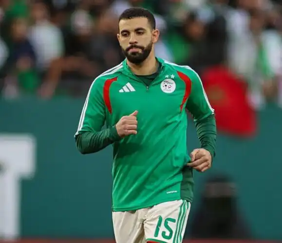 ريان آيت نوري يعود للفندق في سيارة الإسعاف و يضيّع تدرببات المنتخب