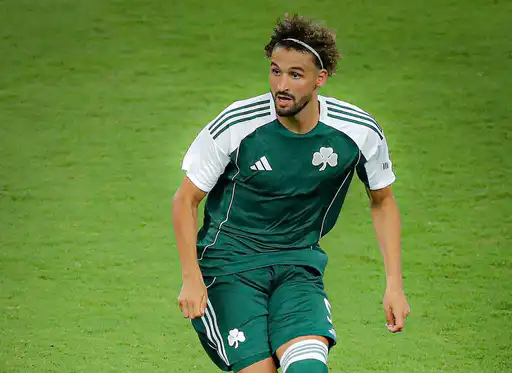 أحمد توبة رفقة باناثينايكوس إلى ثمن نهائي اليوروباليغ!