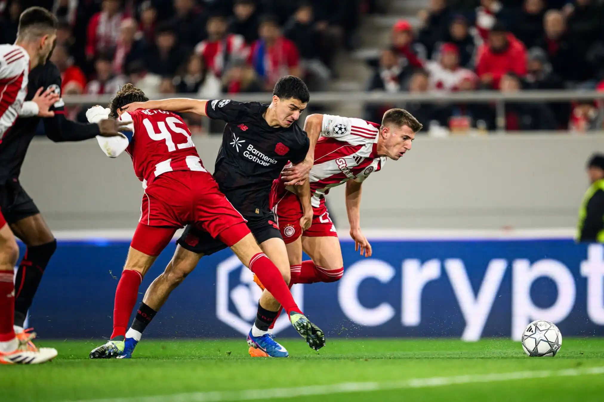 بمشاركة إبراهيم مازا .. باير ليفركوزن يفوز على أولمبياكوس في دوري أبطال أوروبا