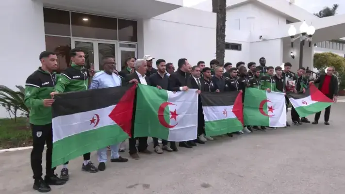 منتخب الجمهورية العربية الصحراوية الديمقراطية يحل بالجزائر لتنشيط مباراة استعراضية أمام نجوم جزائريين سابقين