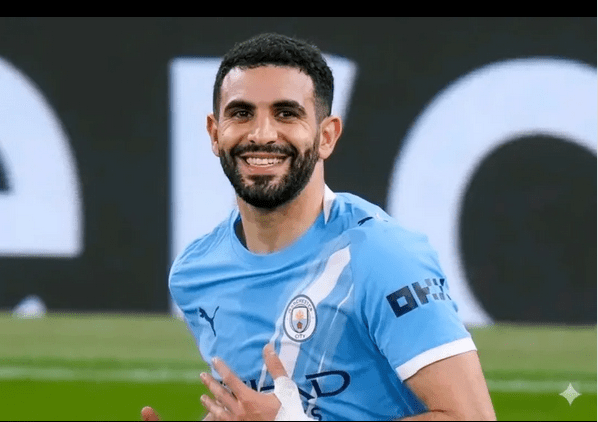 ريان ايت نوري ضمن التشكيلة المثالية للدوري الإنجليزي الممتاز لشهر مارس