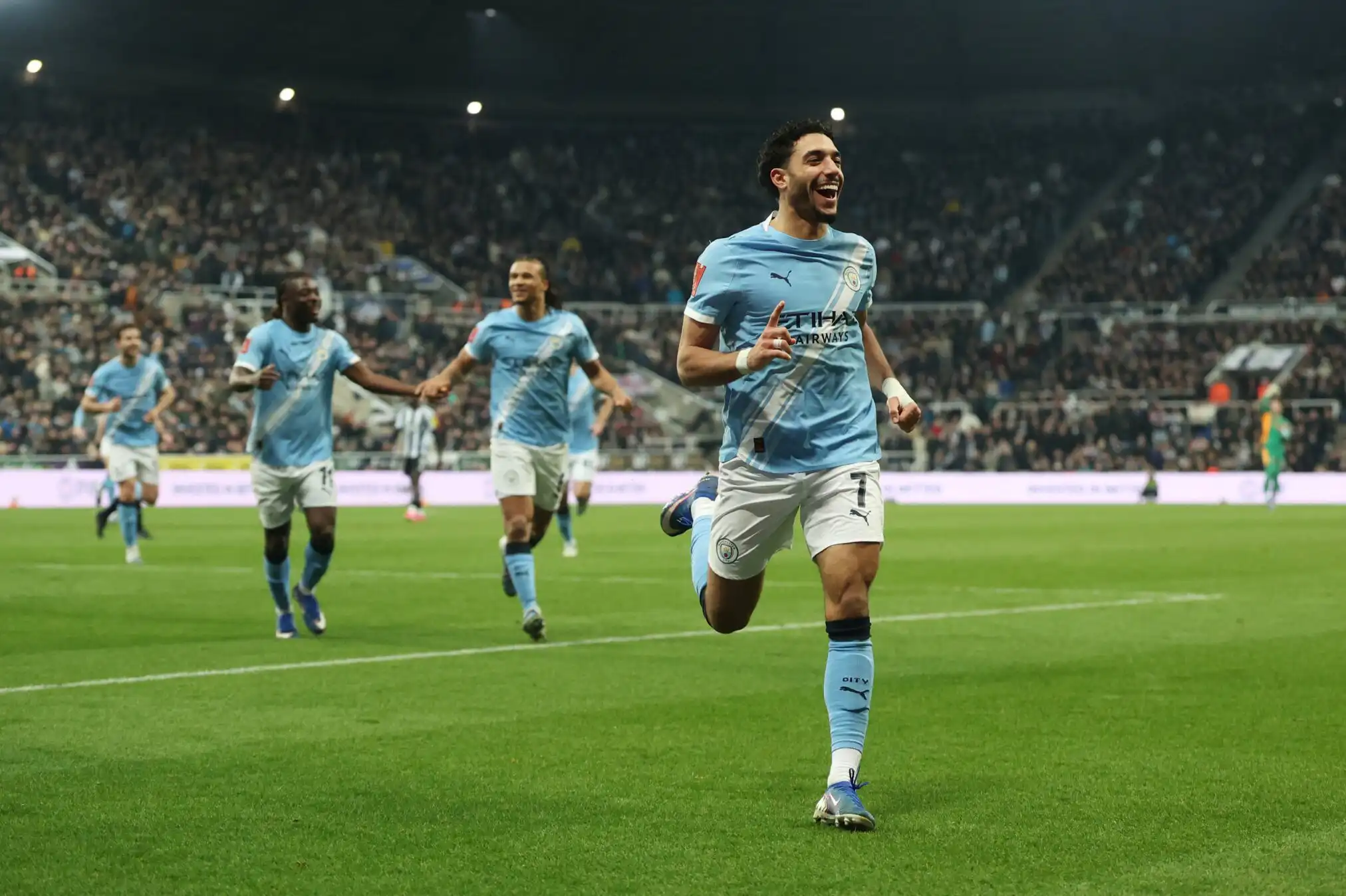 مانشستر سيتي يتأهل إلى ربع النهائي في كأس إنجلترا