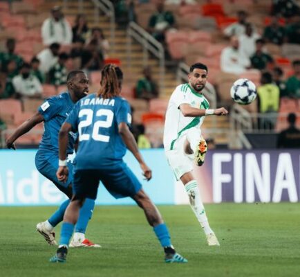 بهدف رياض محرز.. الأهلي السعودي يطيح بالدحيل ويتأهل لربع نهائي دوري أبطال آسيا للنخبة