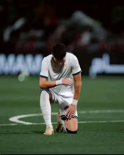 بولبينة يبصم على أول أهدافه في الدوري السعودي وسط لفتة إنسانية تضامناً مع ضحايا الجزائر