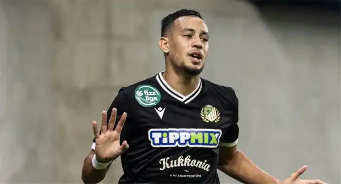 نذير بن بوعلي لاعبًا لنادي بيراميدز المصري