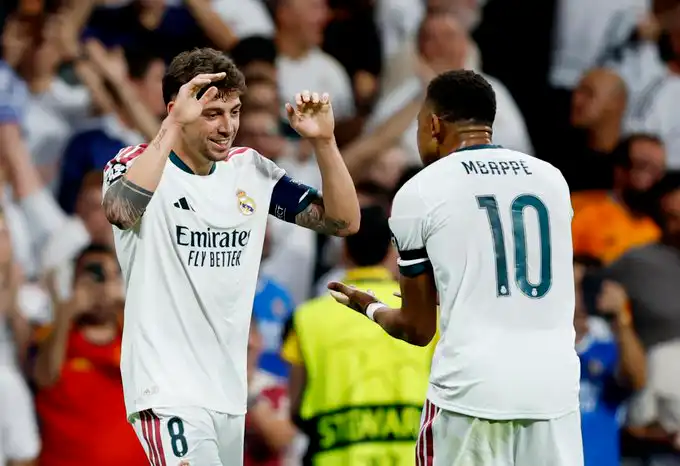 قمة “البرنابيو”.. ريال مدريد يعبر عقبة إنتر ميلان بثنائية مبابي وفالفيردي